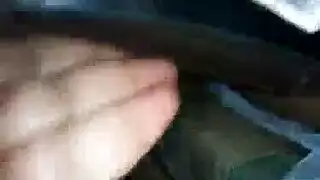 تصوير إباحي: فتاة مصرية عارية تُصور قبل دكّها بقوة على السرير