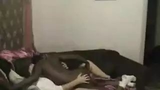 شقراء تتعرض للبلاكيد الإباحي في كوخ التزلج