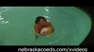 إيلاج مزدوج: جنديان يتشاركان مراهقة عراقية راغبة