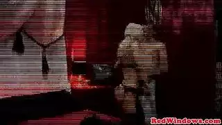 هولندي منفرد بالإصبع