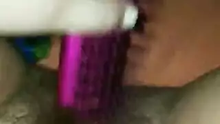 الفتيات الساخنات مرتديات الوشاح تأخذ قضيبًا ضخمًا من الفحل المسيطر