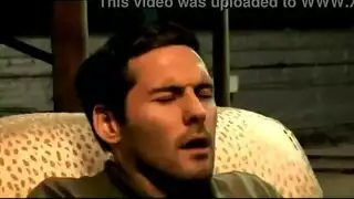 مشهد إباحي: كس مشدود يتعرض للضرب