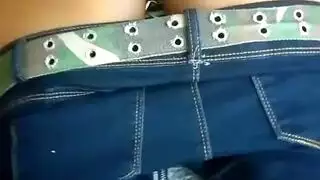 طالبة إبونية تشرح لعبة قضيب عميق ولعب مهبلي مكثف