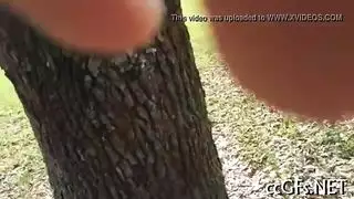 المراهقة تملك علاقة حارة مع رجل متزوج من أجل الجنس والمساعدة