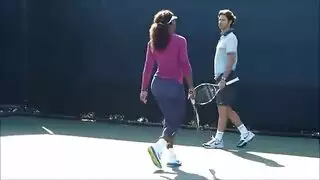 فتاة كبيرة الثدي مع الحمار كبيرة ركوب ديك كبيرة