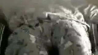 جلسة استمناء سرية: جار يتجسس على فيلم إباحي لفتاة ساخنة تستمني