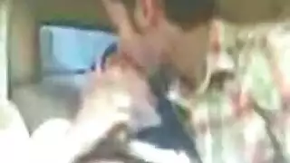 عربية تتعرض لعصر أثدائها وجنس قوي