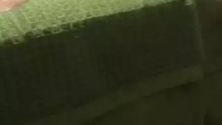 جنس قاس: قضاعة تدخل كسًا منقوعًا بعنف