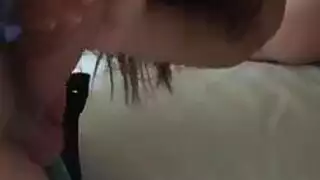 هوس إيفا بالفم: تمص قضيب المالك قبل ضاجعة شديدة في المكتب