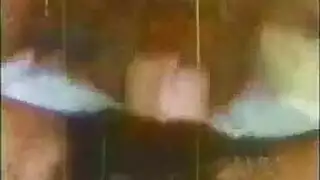 كلاسيكي قديم: تلميذات عاهر يمارسن الجنس الأجنبي الصريح