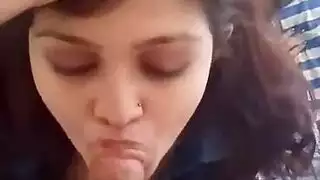 صديقة عربية تبلع قضيباً صلباً كالصخر في دبي