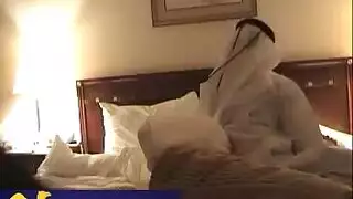 جنس عنيف ومحادثات صريحة