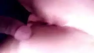 مضروبة بقضيب أسود وتختنق بالقضيب في لقاء منزلي محفوف بالمخاطر