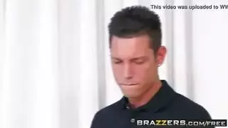 أفلام سكس مصرية: نيك خفي مع كس أخت الزوجة المبلول