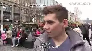 الأخوات الممتلات في رغبات كنيسة محرمة