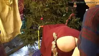 فتاتين لديهن زب صناعي