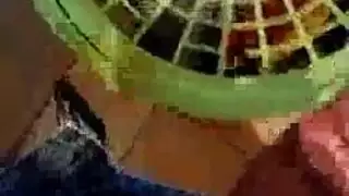 مص قضيب إباحي مع أحمر شفاه وفن طلاء الأظافر