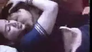 بورن هندي قديم عنيف: إيلاج مزدوج وتدفق السوائل