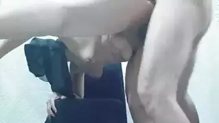 حرارة خليجية: عاهرة عربية منقبة تتوسل لجنس خشن