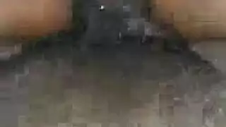 جماع شرجي ومهبلي لسمراء من قبل شابين مثارين