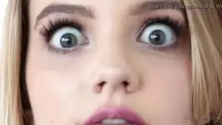 درس تعليمي في لحس الفرج بين الأم وابنتها