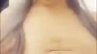 دردشة جنس مصرية: هي تتوسل لممارسة الجنس مع أخت أخيها الخبيرة