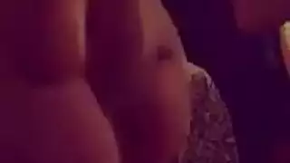 عروس سعودية ممتلئة الجسم تفتح ساقيها السمينتين لجنس عاصف في شهر العسل بالفندق