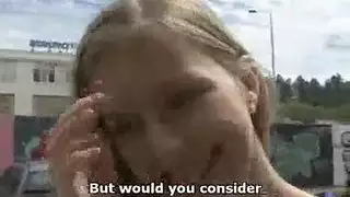 المرة الأولى للشاب الصغير مع سيدة ناضجة