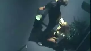 موظف ينك الموظفه بالعافيه