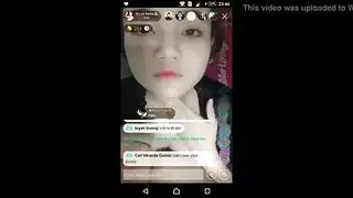 مراهقة بريئة تأخذ قضيبًا كبيرًا بعمق