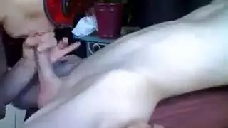 جلسة جماعية مثلية ملثمة قصوى: كشف المهبل والشرج