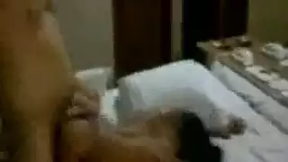 أثداء ضخمة تتعرض للضرب بقوة