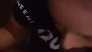 شابة سوداء تمص قضيباً ثم تأخذ قذف شرجي خشن