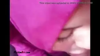 محجبة تأخذ قضيبًا كبيرًا في جنس عنيف