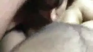 إباحية الخنوع: رجل عربي يمارس الجنس مع الزوجة أمام الكاميرا