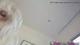 مراهقة شقراء تبلع الحمولة فيلم مص مجاني