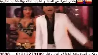 راقصة ممتلئة الجسم تأخذ عدة أعضاء ذكورية في جنس جماعي