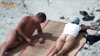 حفلة نيك عشوائية على الشاطئ: حركة كاميرا مخفية